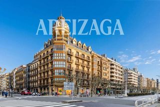 Etagenwohnung in Avenida de la libertad 32