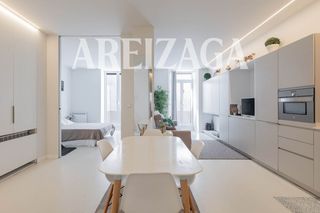 Flat in Calle san bartolomé 33