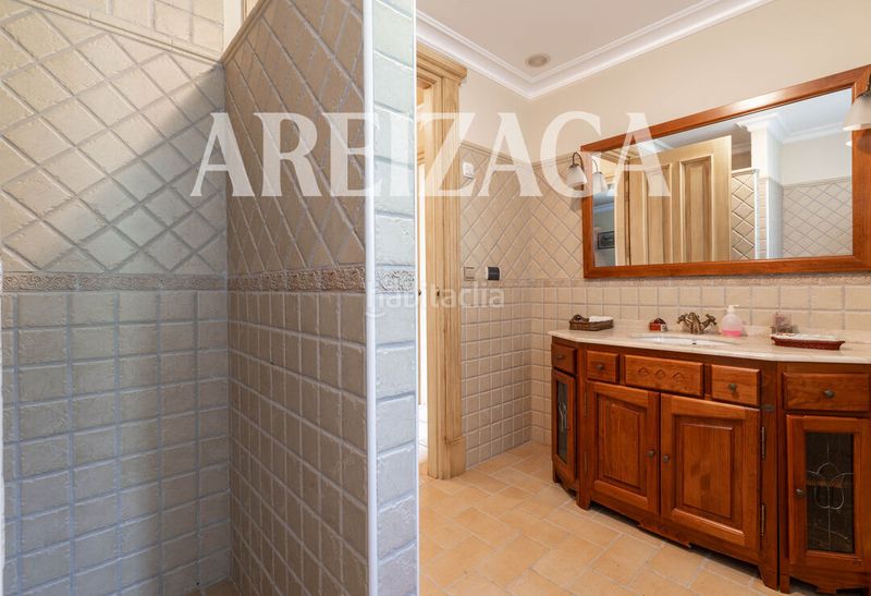 Foto 54b6b04f-3f50-4c3b-9235-61ceb48c6d8a. Casa amb calefacció aparcament piscina a Hondarribia