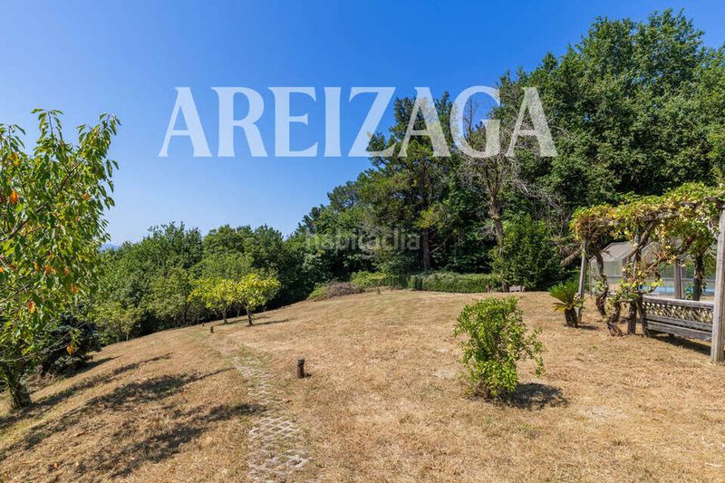 Foto 5d586ee8-f84f-411a-af3e-50deccda59d7. Casa amb calefacció aparcament piscina a Hondarribia
