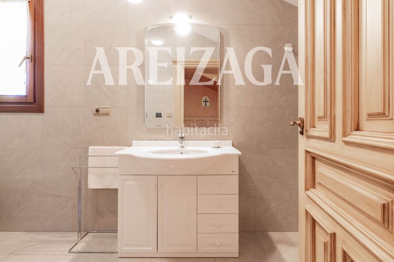 Foto e58be24b-e7e0-420b-8263-4a13aac7cd7c. Casa amb calefacció aparcament piscina a Hondarribia