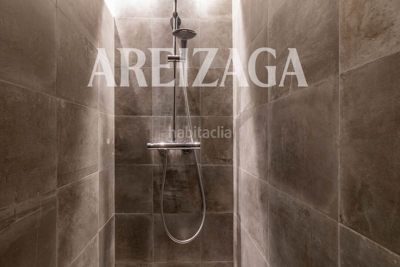 Foto cf8f04df-24f0-49fc-8821-7f5bbed4e3ec. Piso en Área Romántica Donostia - San Sebastián