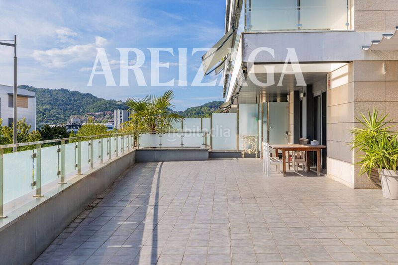 Foto 0f55cee0-7541-471c-a053-3f660f94aa86. Duplex with heating parking in Aiete Donostia - San Sebastián