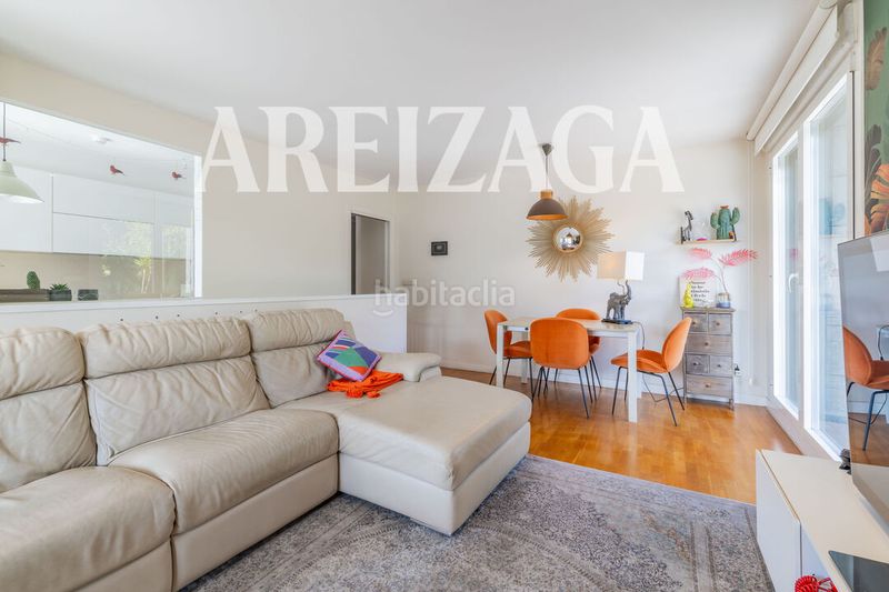 Foto 4b4c6d53-9230-4097-ad59-2062fb44ef14. Duplex with heating parking in Aiete Donostia - San Sebastián