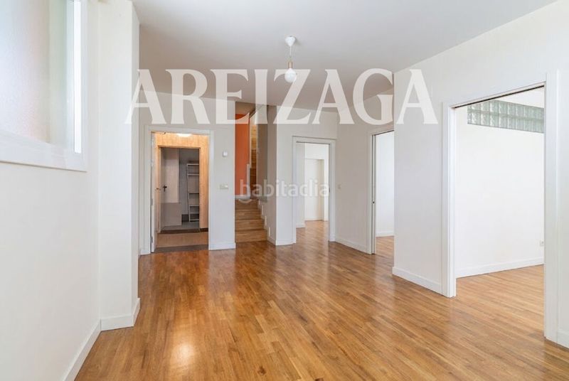 Foto c0372169-f237-4398-89b1-9ccdeeb46571. Duplex with heating parking in Aiete Donostia - San Sebastián