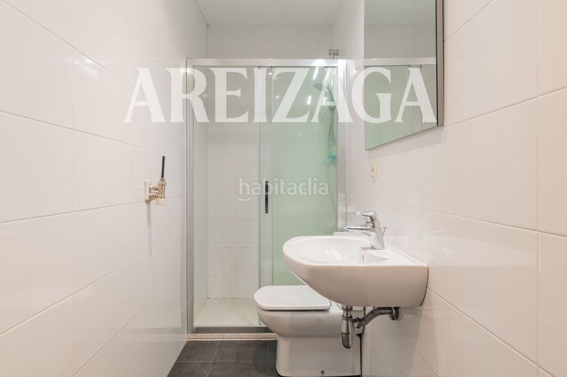 Foto ee7ea768-2f71-48c9-aac3-a100da266679. Duplex with heating parking in Aiete Donostia - San Sebastián