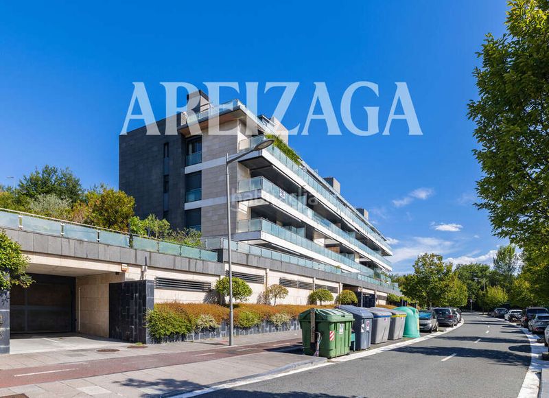 Foto f5de5e78-07de-407d-b3a4-6cad51e1de82. Duplex with heating parking in Aiete Donostia - San Sebastián