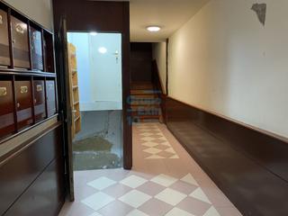 Local Comercial a Parte Vieja. Vendo almacén en sótano en c fermin calbeton, ideal para hostele