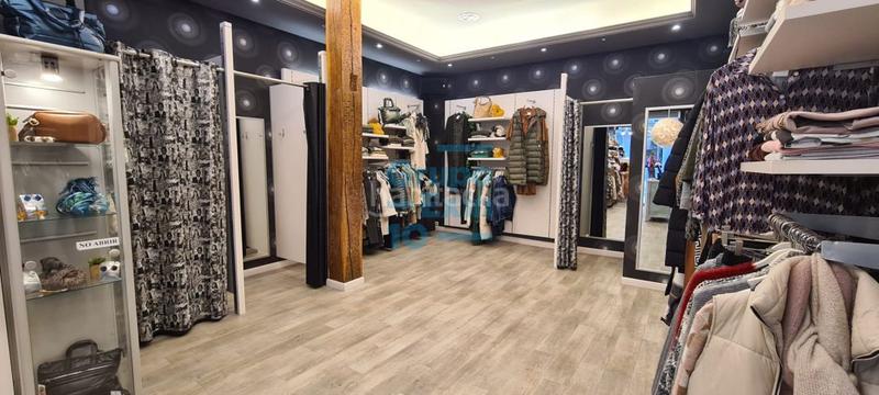 Foto 49c490b6-1817-4a9b-88fe-577820f3a6a2. Rent business premise in matia kalea 1 in Antiguo Donostia - San Sebastián