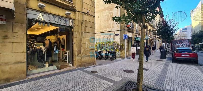 Foto d69136a6-81d7-46f3-b7bf-10f7cc16928a. Rent business premise in matia kalea 1 in Antiguo Donostia - San Sebastián