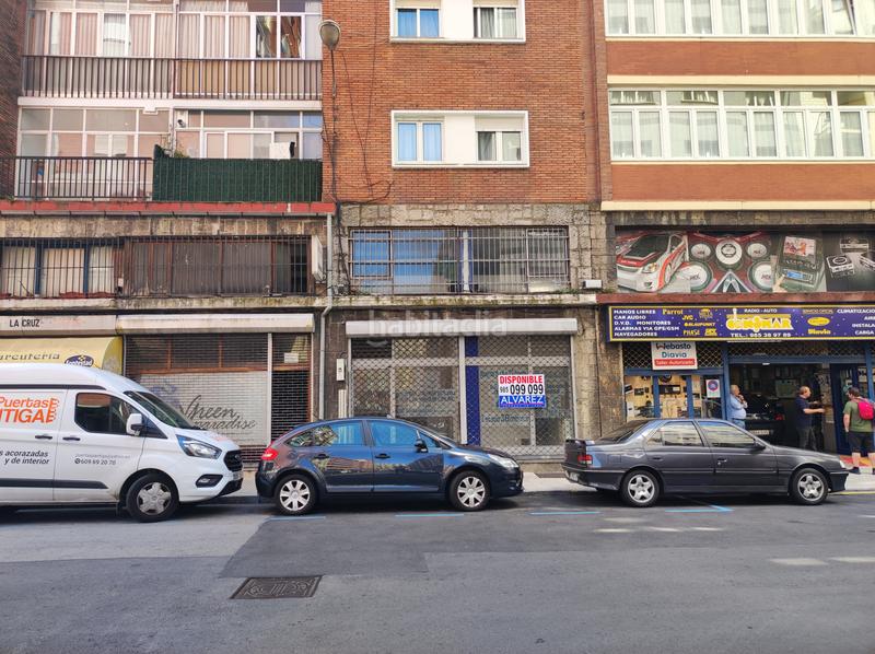 Foto fc605ed0-47b2-4a0b-aadf-ba06a4f79292. Rent business premise in Centro Gijón