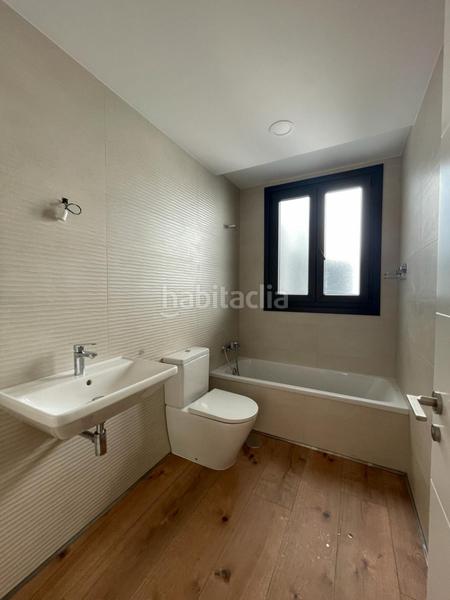 Foto cc0d69a5-3fd6-4c94-b4f5-77761506c39b. Location appartement avec chauffage parking dans Centro Gijón