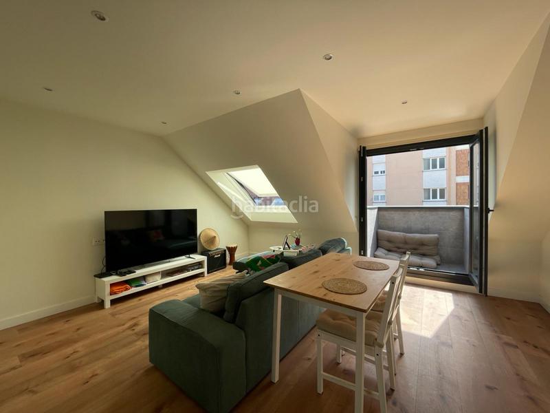 Foto fb0d68e7-9ba6-404d-bd92-1c787b94dab9. Rent flat with heating parking in Centro Gijón