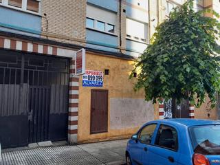 Local Comercial en Gijón - cl badajoz 8. Magnífico local en venta, ideal para emprender cualquier tipo de