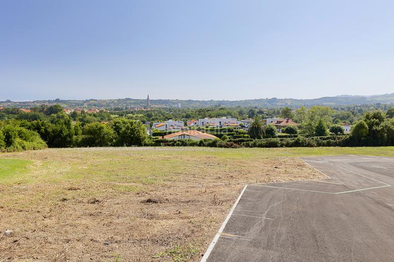Foto 668ff1c7-d8a0-49e4-aa64-2e591e4f4395. Terreno residenziale in Gijón - camino de la carreterona--- castiello 7 in Gijón