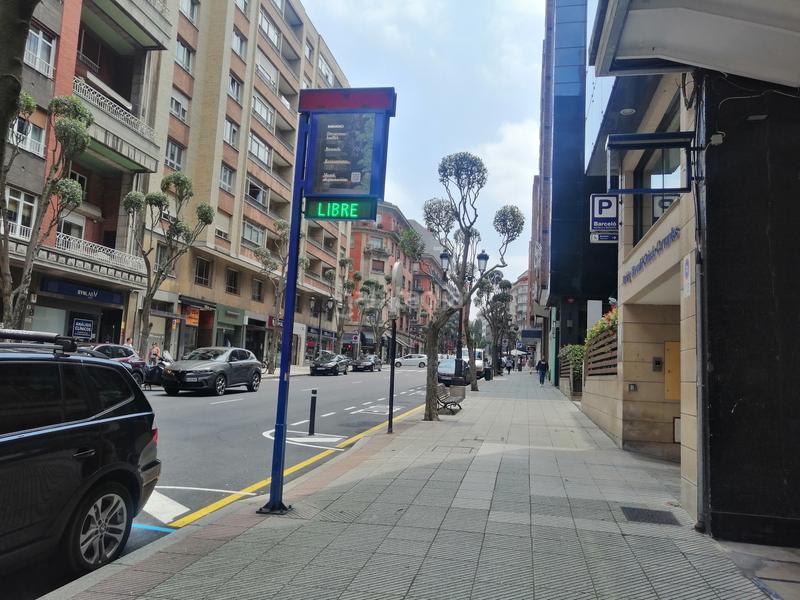 Foto 6a5c0451-94b7-4ce2-b57e-615bd99a85ab. Location local commercial dans Oviedo - cervantes 15 dans Oviedo