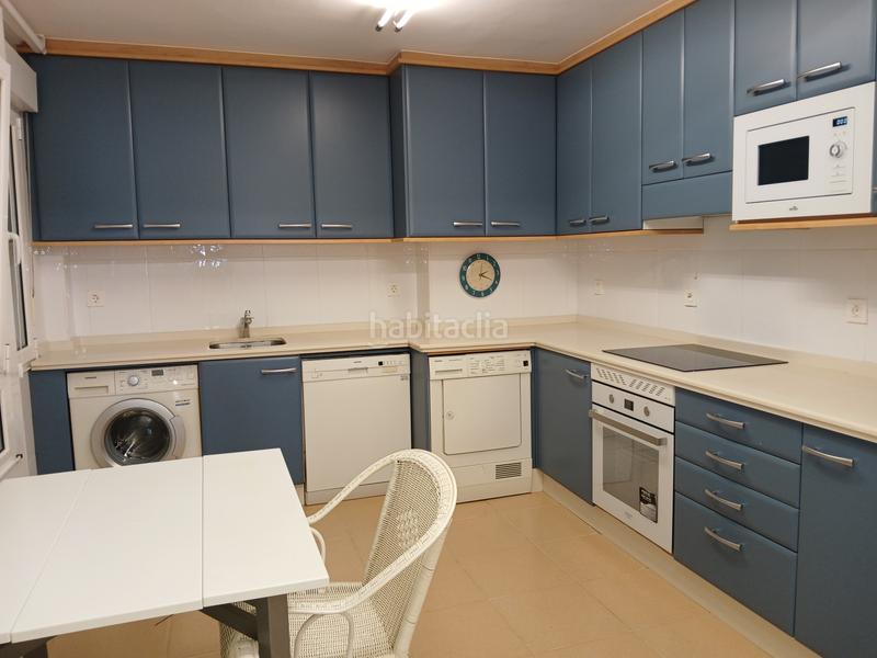 Foto dcb0ff0d-a281-4a41-933e-bc107a90ec59. Rent flat in Gijón - cl jovellanos 2 in Centro Gijón