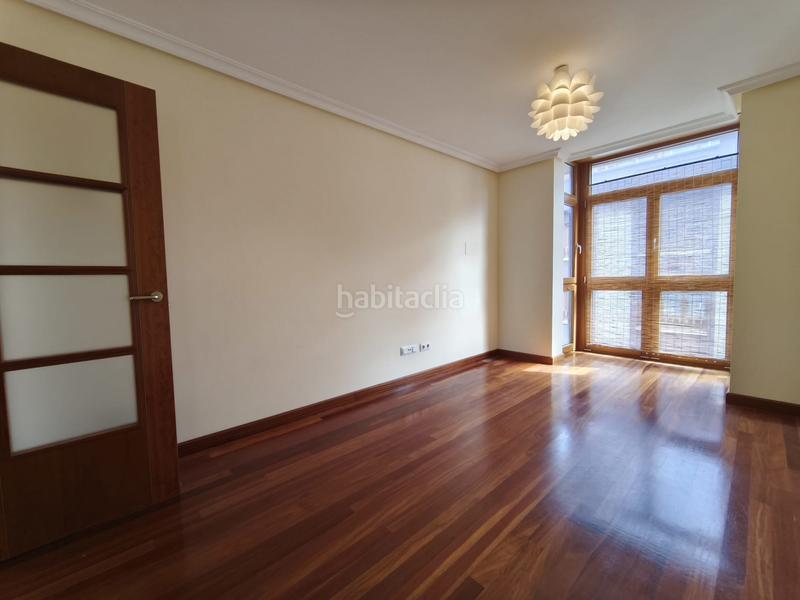 Foto 3ecb6815-b199-4c79-a66e-4789a361a30a. Pis amb calefacció a Centro Gijón