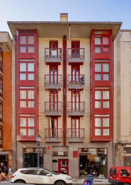 Foto b2d2cca0-cb34-44a9-b24d-5d2287c2f4a3. Pis amb calefacció a Centro Gijón