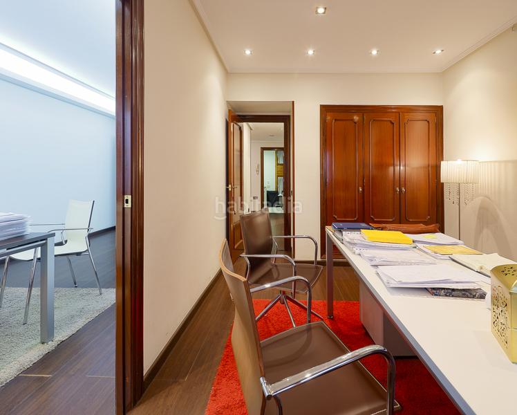 Foto 57025ada-3d5d-460e-9e5e-98881f8a9628. Piso excelente oportunidad en el centro ! en Salesas - Foncalada - Campoamor Oviedo