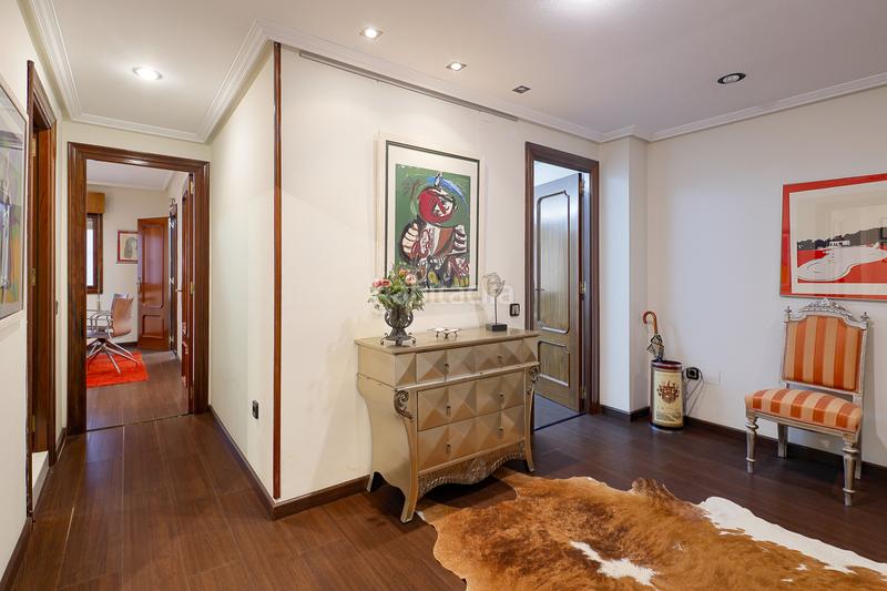 Foto 5f284459-1623-4734-9373-2d36e4506b80. Piso excelente oportunidad en el centro ! en Salesas - Foncalada - Campoamor Oviedo