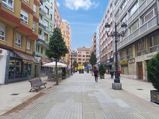 Piso  Oviedo - cl rio san pedro. Centro, quinta planta, amplia y luminosa, muy bien comunicada! u