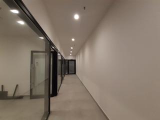 Lloguer Local Comercial a Oviedo - calle de los aparejadores dentro del gimnasio del vasco. Se alquila local comercial instalado de 70 m, ubicado en pleno c