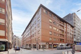 Etagenwohnung en Gijn - cl cabrales 49. Al lado de paseo begoa y cerca de la playa san lorenzo