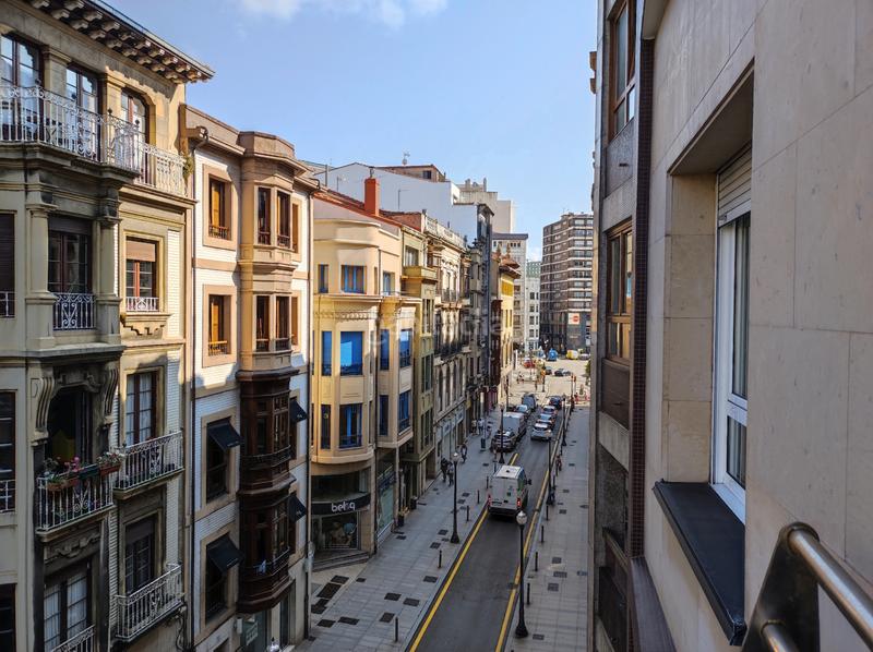 Foto ad89dce4-c436-445f-a401-5cb48fcb822f. Piso en Gijón - moros 38 moros, en pleno Centro de la ciudad, reformado, una tercera planta, exterior! en Gijón