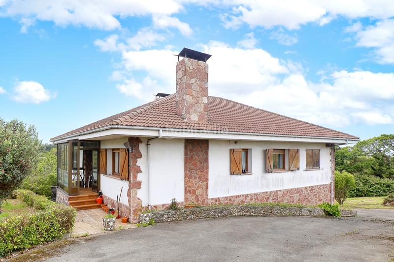 Foto d79e4702-f40e-4863-9b2f-fb48fce8a592. Casa en perlora - bo dormon-perlora 19 perlora, casa independiente con preciosa parcela de 2.200 metros cuadrados, bien orientada y perfectamente cerrada. presentamos un en Carreño