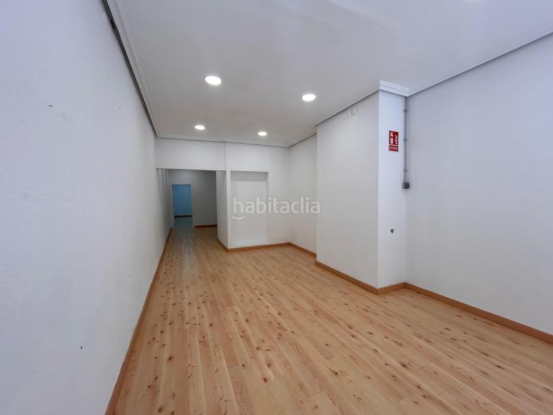 Foto fb7012d6-2c59-486b-9a1c-33d315ee265a. Location local commercial dans Gijón - cl dindurra 3 dans Gijón