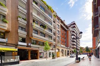Piso en Plaza de América. Piso en venta en calle matemático pedrayes, 15
