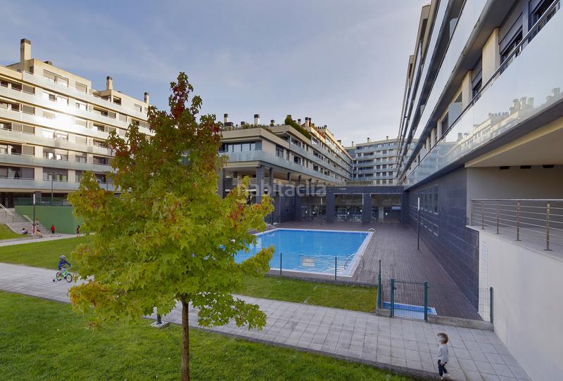 Foto ad822423-b9aa-4369-8a3a-4fbb2b62e3eb. Piso en Oviedo - cl tapia de casariego 01 la manjoya, la tranquilidad y el lujo de vivir en plena naturaleza, y a la vez, a tan solo 5 minutos del centro . situada en Oviedo