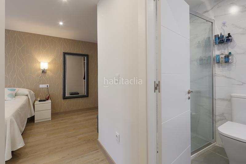 Foto 1cfcc05f-e16a-4287-ba40-460345fe2ed1. Piso espléndido piso en el corazón tu hogar ideal espera si sueñas con vivir en el vibrante Centro , a tan solo 5 minu en Gijón