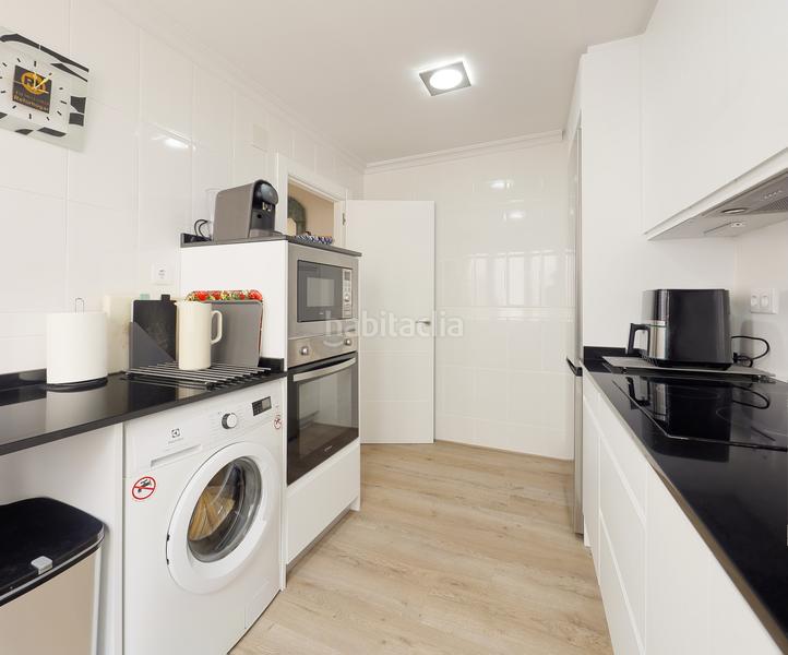 Foto f512bf25-4a2d-44f5-a89b-bbbd164e237d. Piso espléndido piso en el corazón tu hogar ideal espera si sueñas con vivir en el vibrante Centro , a tan solo 5 minu en Gijón
