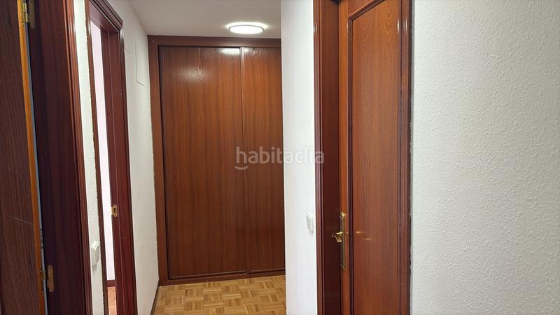 Foto 34804d9a-071d-4f66-a6e5-49775436b172. Rent flat in Oviedo - plaza europa 1 in Huca - La Cadellada Oviedo