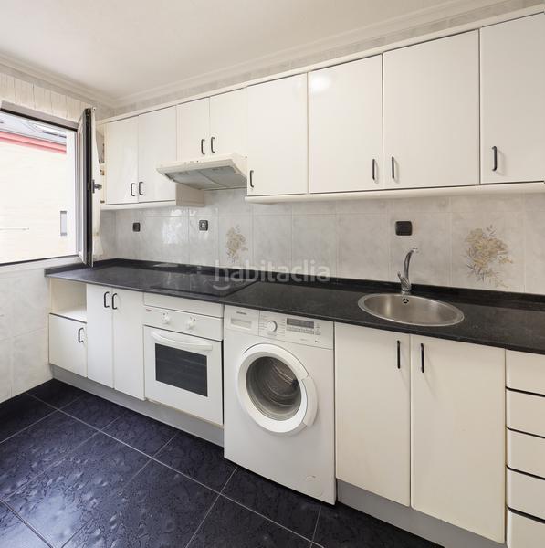 Foto 8e97ac0a-092f-4f17-9a9b-e6f0a0dbb7c1. Appartement dans Gijón - cl fernando moran lavandera 7 dans Gijón