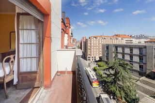 Piso en Oviedo - calle independencia 22. Exclusiva vivienda situada en el centro de oviedo, orientada al