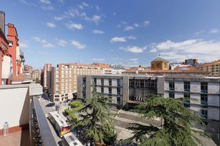 Etagenwohnung en Oviedo - calle independencia 22. Exclusiva vivienda situada en el centro de oviedo, orientada al