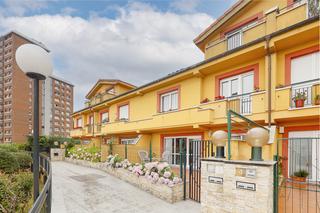 Maison jumelée à Oviedo - calle puerta de oviedo 3. Zona buenavista  la gruta, chalet adosado en un estado impecable