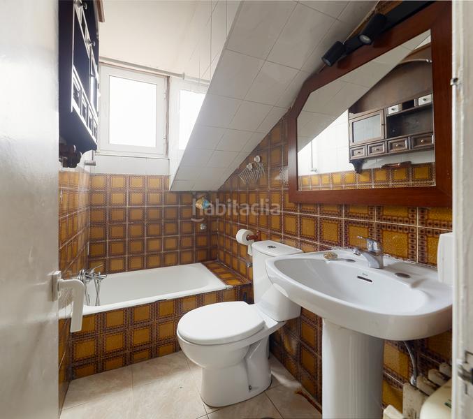 Foto 9030a3d0-7e5a-45b6-a952-71b3a24590f3. Casa in Gijón - av profesor perez pimentel /camino de los tulipanes 498 in Gijón