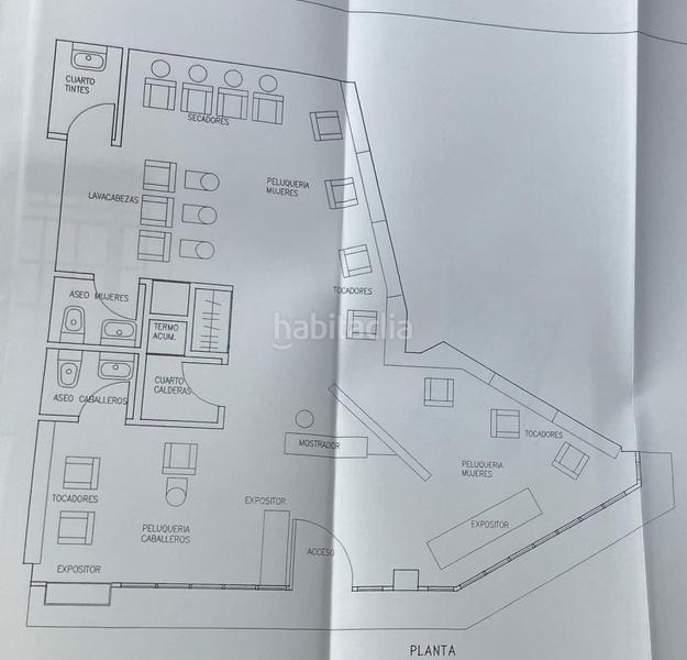 Foto adca9a75-9280-44c2-afc0-ac16050466de. Alquiler local comercial en Oviedo - cl arquitecto reguera 13 centro, local comercial en alquiler o venta 185.000eur con excelente ubicación y máxima visibilidad. situado en una esquina estrat en Oviedo