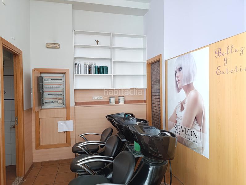 Foto f8e4fb4f-ac57-4f15-b9ce-8c5b2b228b89. Alquiler local comercial en Oviedo - cl arquitecto reguera 13 centro, local comercial en alquiler o venta 185.000eur con excelente ubicación y máxima visibilidad. situado en una esquina estrat en Oviedo