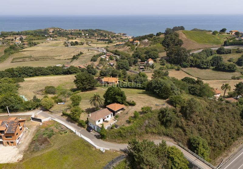 Foto 80088d8f-2da6-4cef-b0d4-7f599c22fd1a. Casa a perlora - parroquia de perlora 11 a Carreño