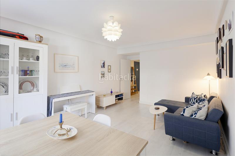 Foto be7c84c7-6889-4e65-a846-52c18c57e9ee. Piso en Oviedo - cl gonzalez besada 27 gonzález besada, cuatro dormitorios con terraza, con plaza de garaje y trastero ,amueblado ubicado en una de las mejores zonas de en Oviedo