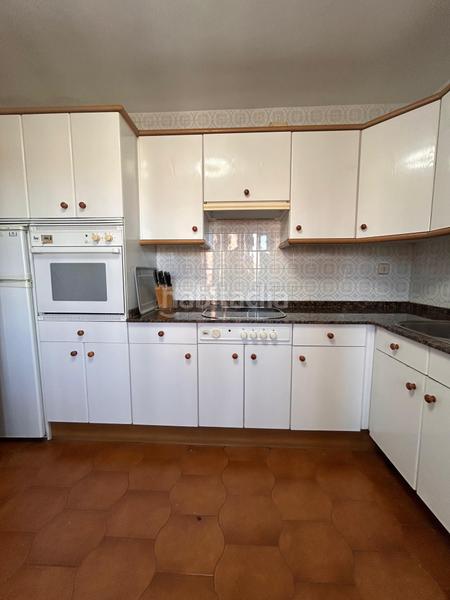 Foto 62972f3e-03db-41d3-a57b-e4edc93958eb. Location appartement avec chauffage parking dans Pumarín Gijón