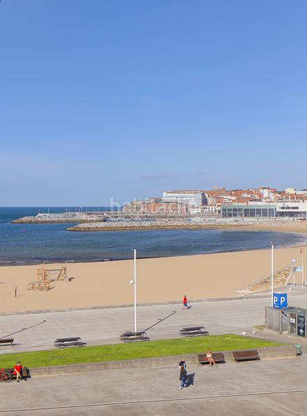 Foto 434a6441-ce9c-4952-affc-64411ba6bdb8. Rent flat with heating parking in El Natahoyo Gijón