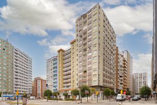 Appartement à Gijón - cl alfredo truan 8. Centro, segunda planta, completamente exterior, luminosa y en mu