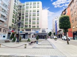 Pis a Salesas - Foncalada - Campoamor. Centro, quinta planta de 2 dormitorios, con ascensor y muy lumin