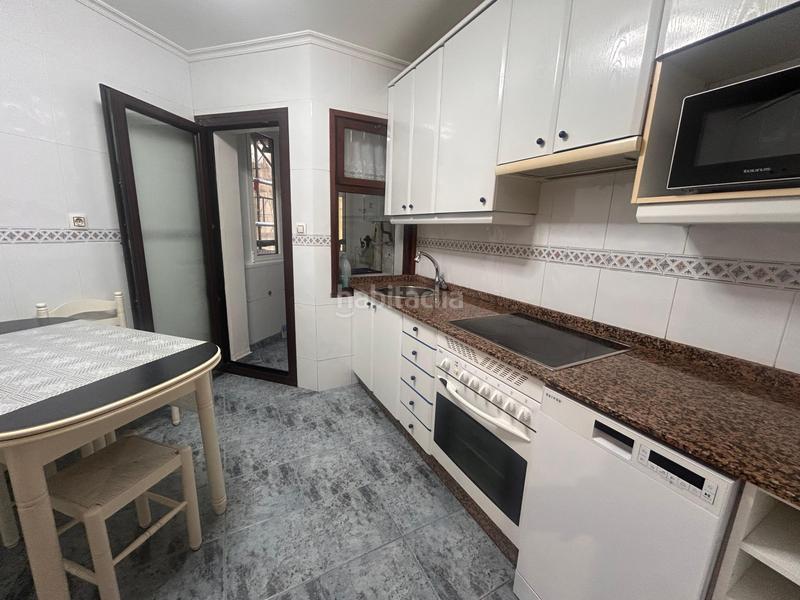 Foto 60082d49-6745-4036-88bb-ca2585a90c9f. Rent flat with heating in El Natahoyo Gijón